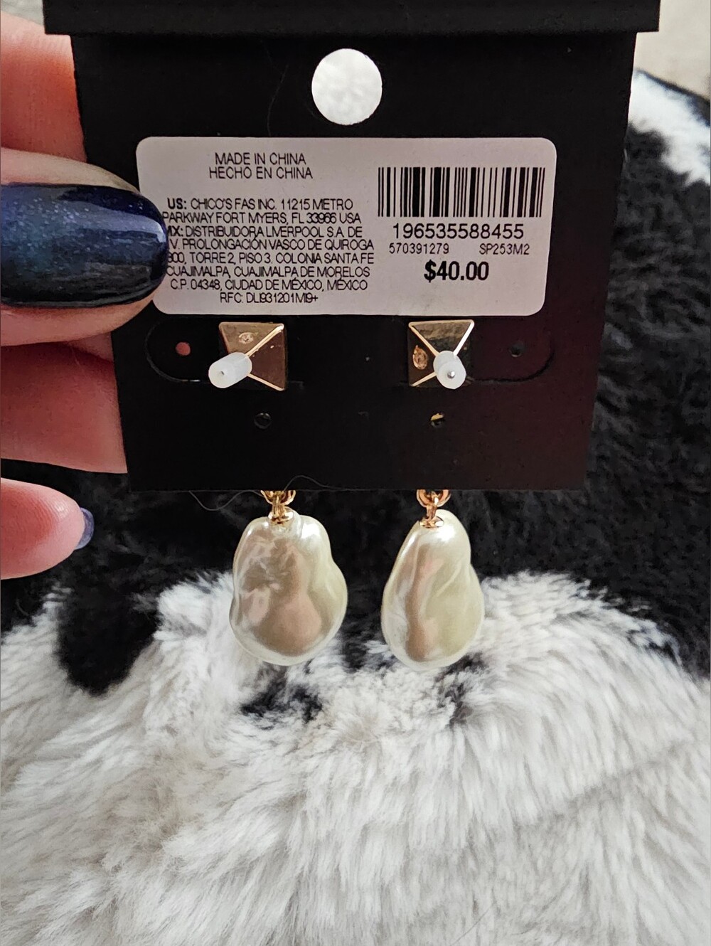 White House Black Market WHBM Baroque Pearl Crystal Drop Earrings NWT - Picture 2 of 5